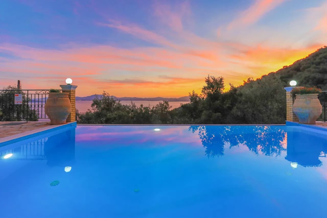Sea View Two Bedroom Villa in Katavolos, Foto 2