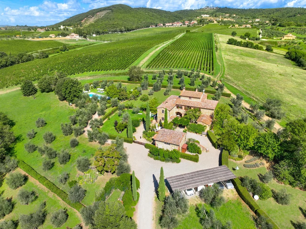 Charming Two Bedroom Villa in San Gusmè, Foto 4