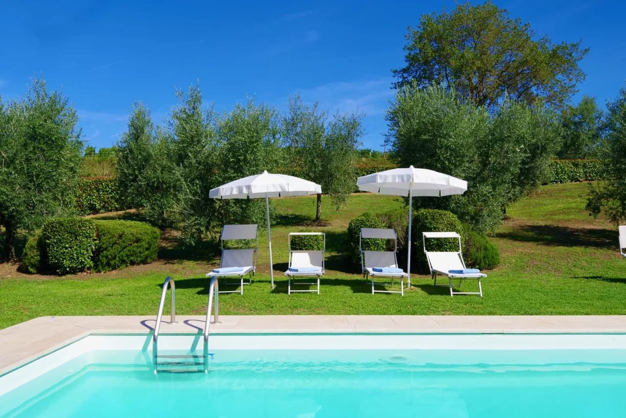 Charming Two Bedroom Villa in San Gusmè, Foto 5