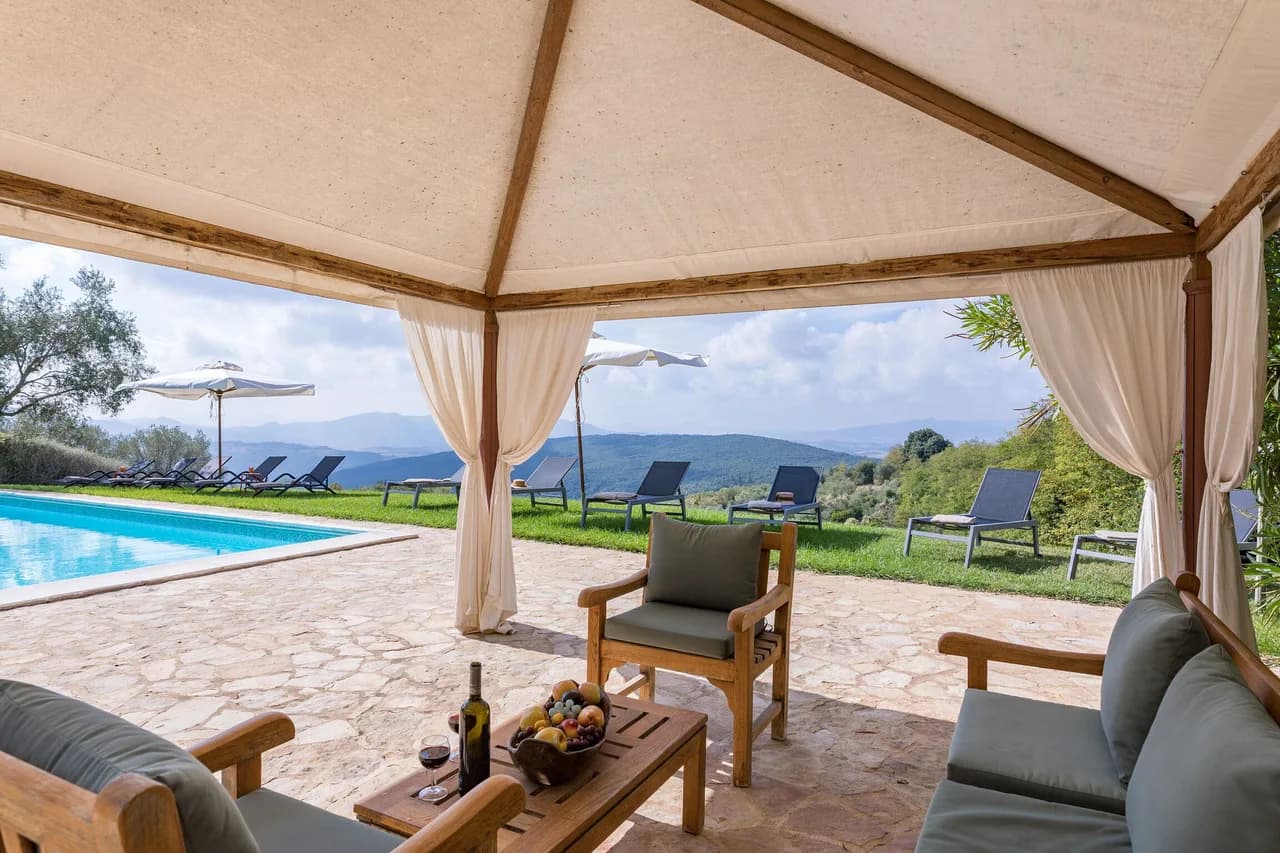 Charming Balcony Villa in Tuscany photo 3