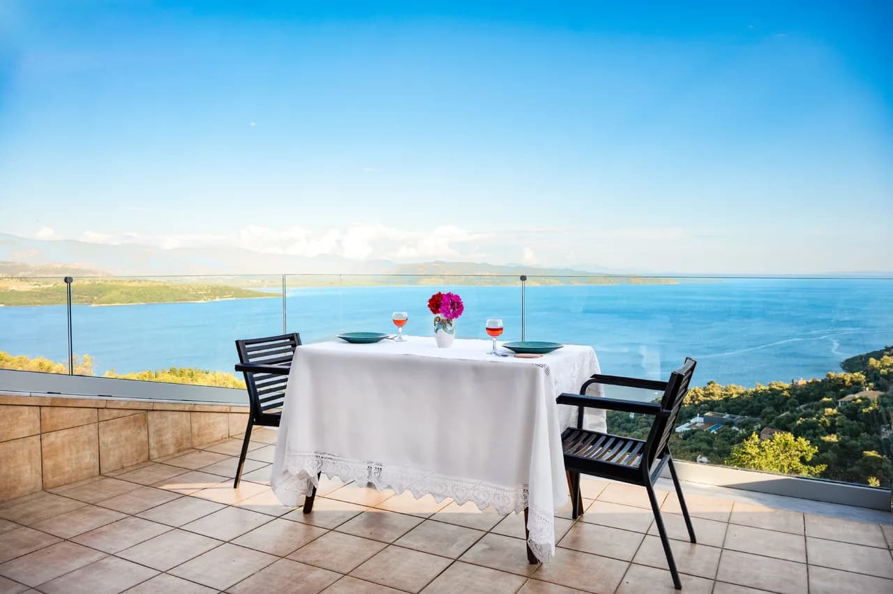 Garden-Facing Villa in Kalami, Corfu, foto 5