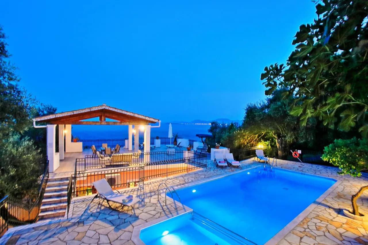 Elegant Balcony Villa in Katavolos, Corfu