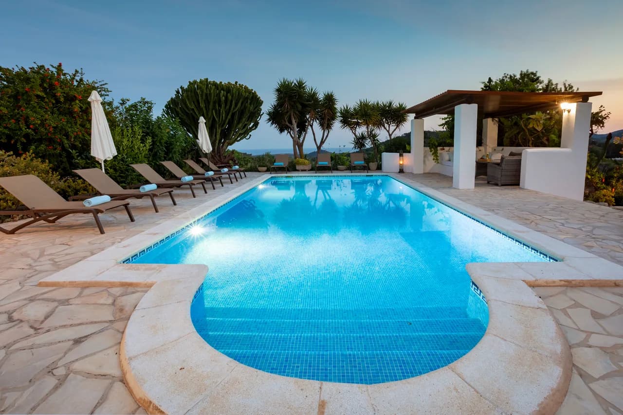 Charming Six Bedroom Retreat in Ibiza, foto 2