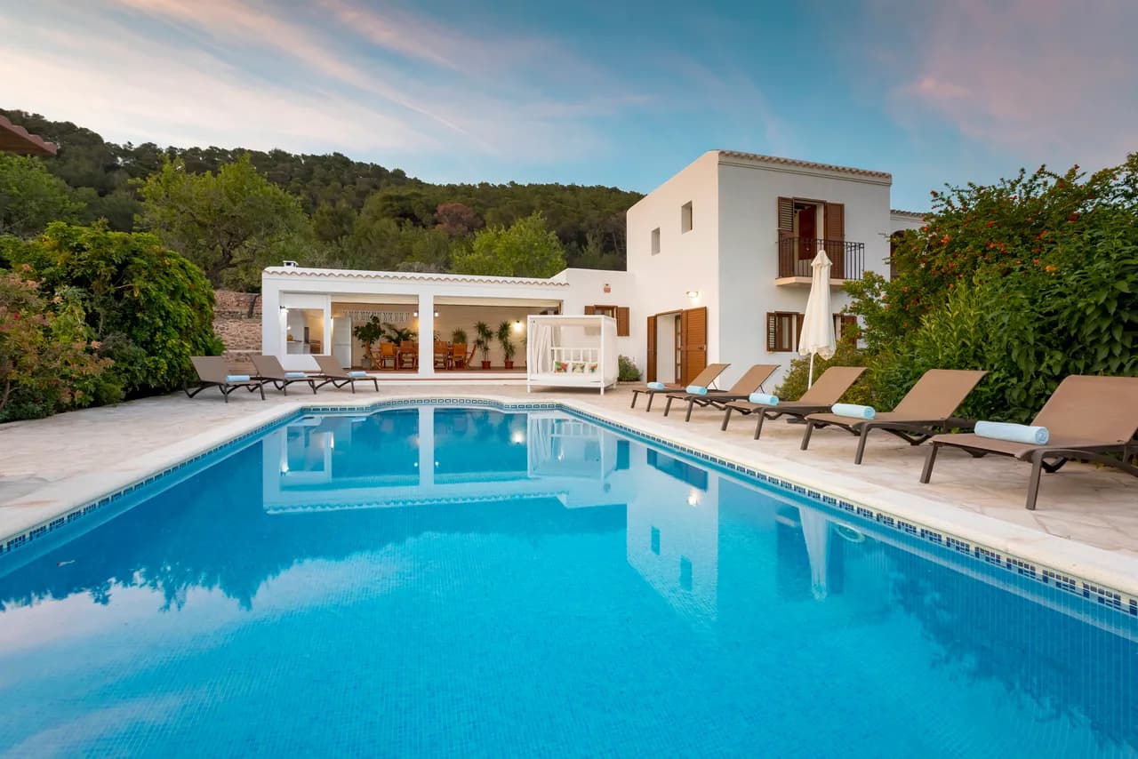 Family-Friendly Six Bedroom Villa in Ibiza photo 3
