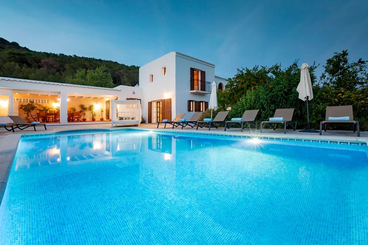 Family-Friendly Six Bedroom Villa in Ibiza photo 5