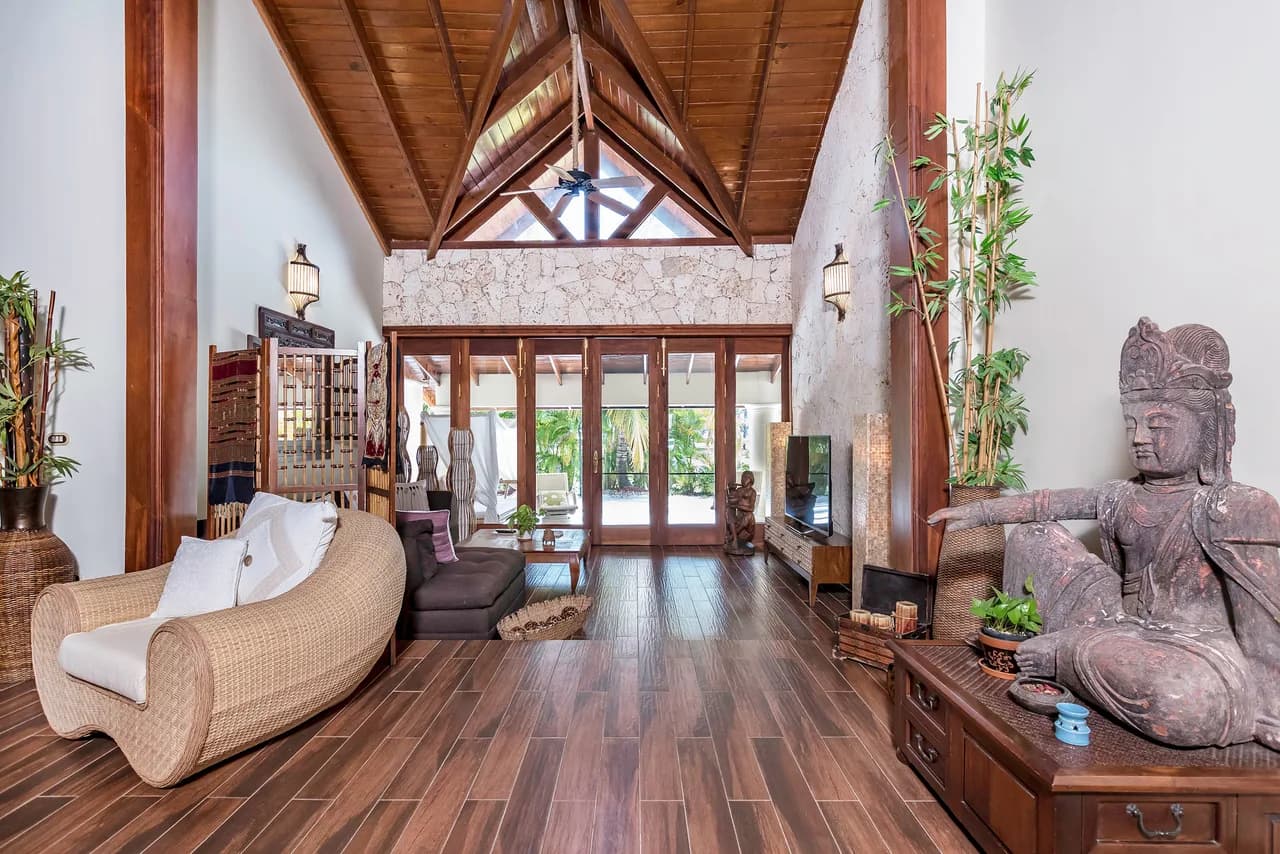 Elegant Poolside Villa in Punta Cana photo 3
