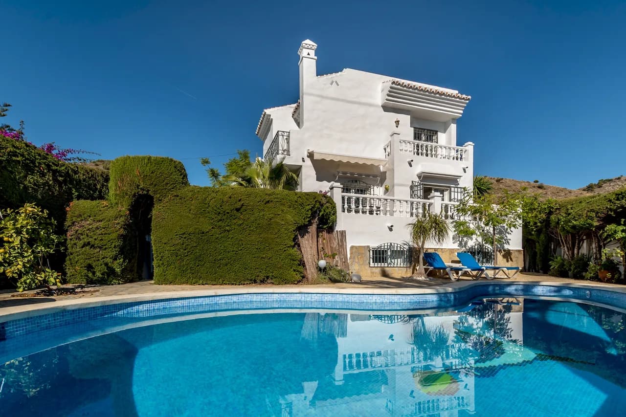 Los olivos villa with heated pool  photo 3