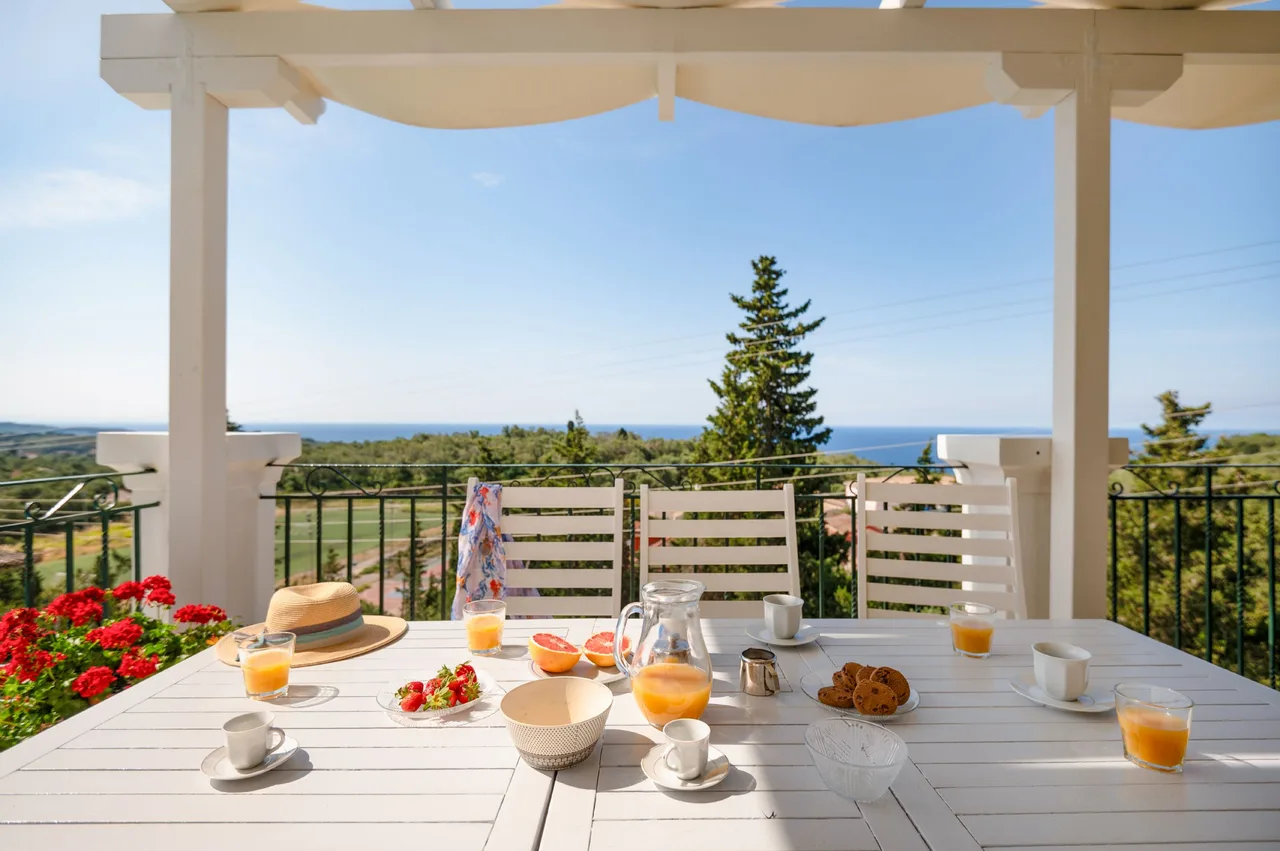 Elegant Family Retreat in Corfu photo 3