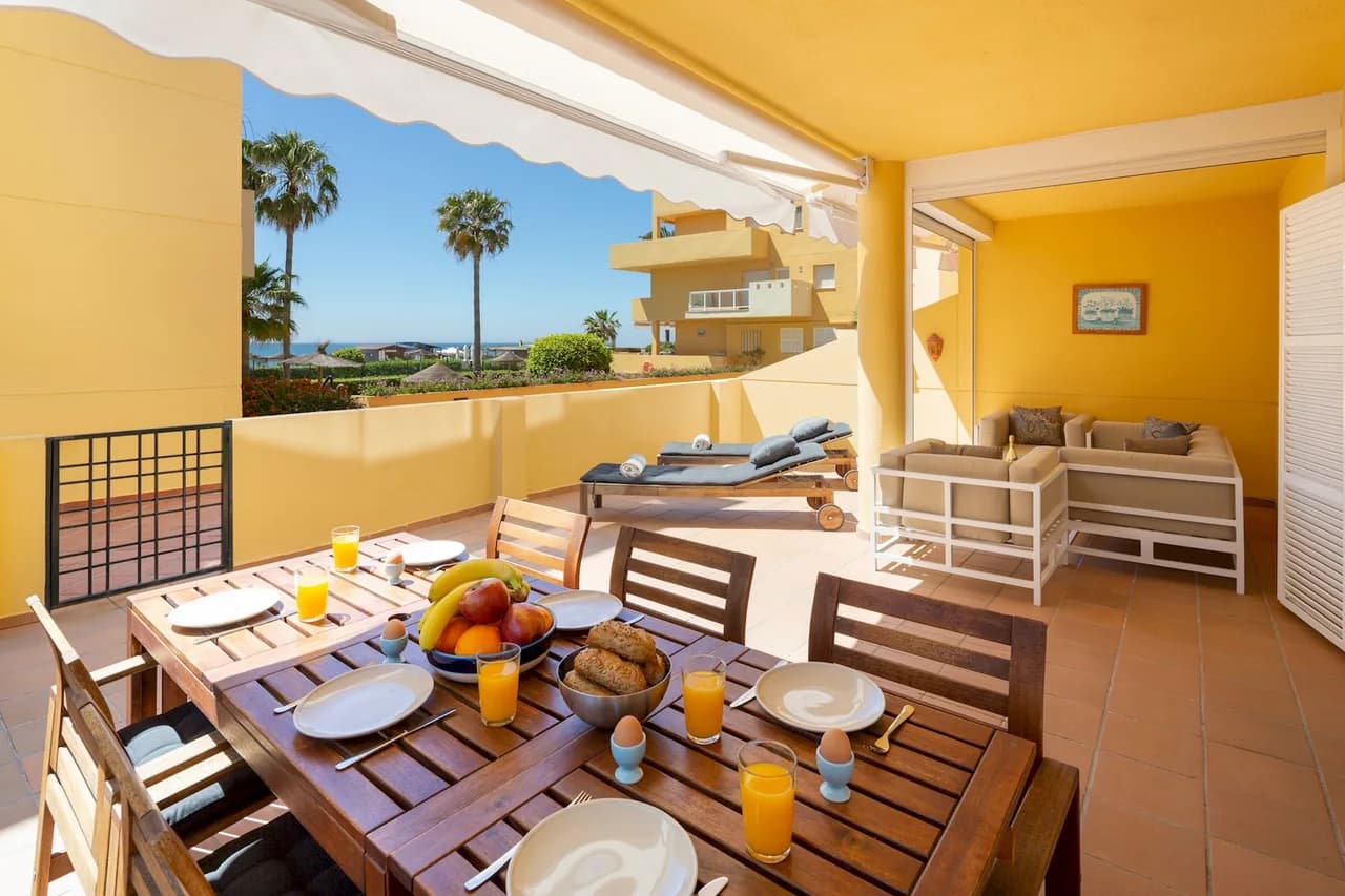 Beachfront Three Bedroom Apartment in La Cala de Mijas, foto 2