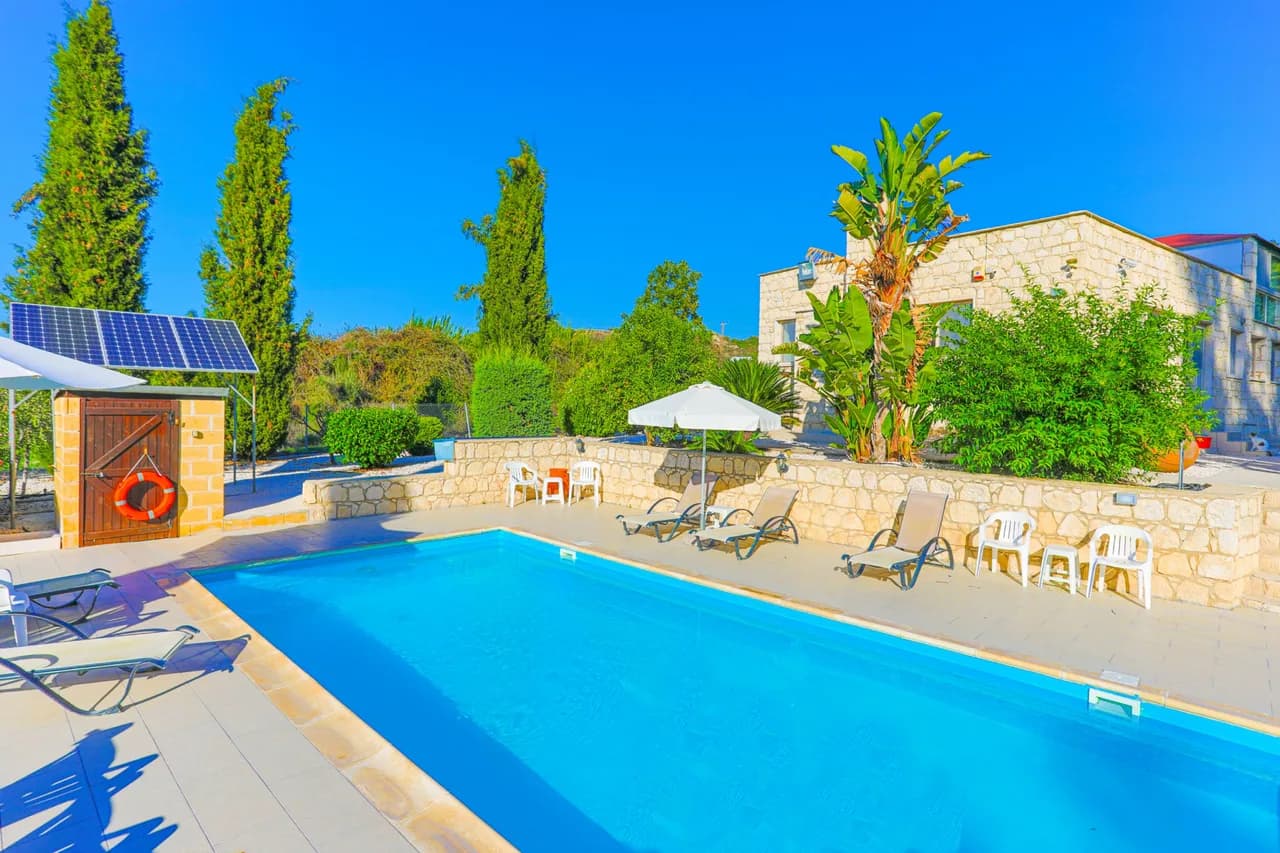 Spacious Garden Villa in Skoulli, Paphos, Cyprus photo 3