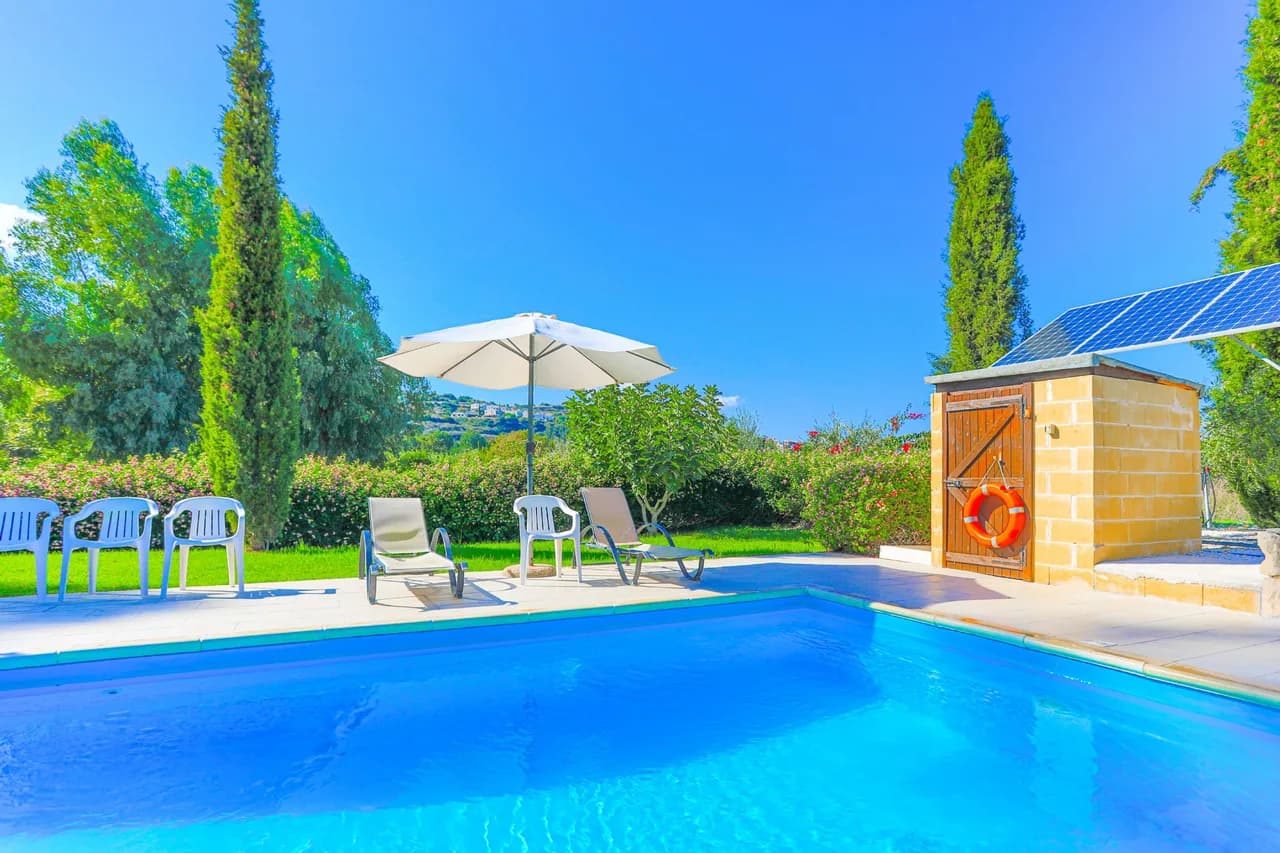 Spacious Garden Villa in Skoulli, Paphos, Cyprus photo 4