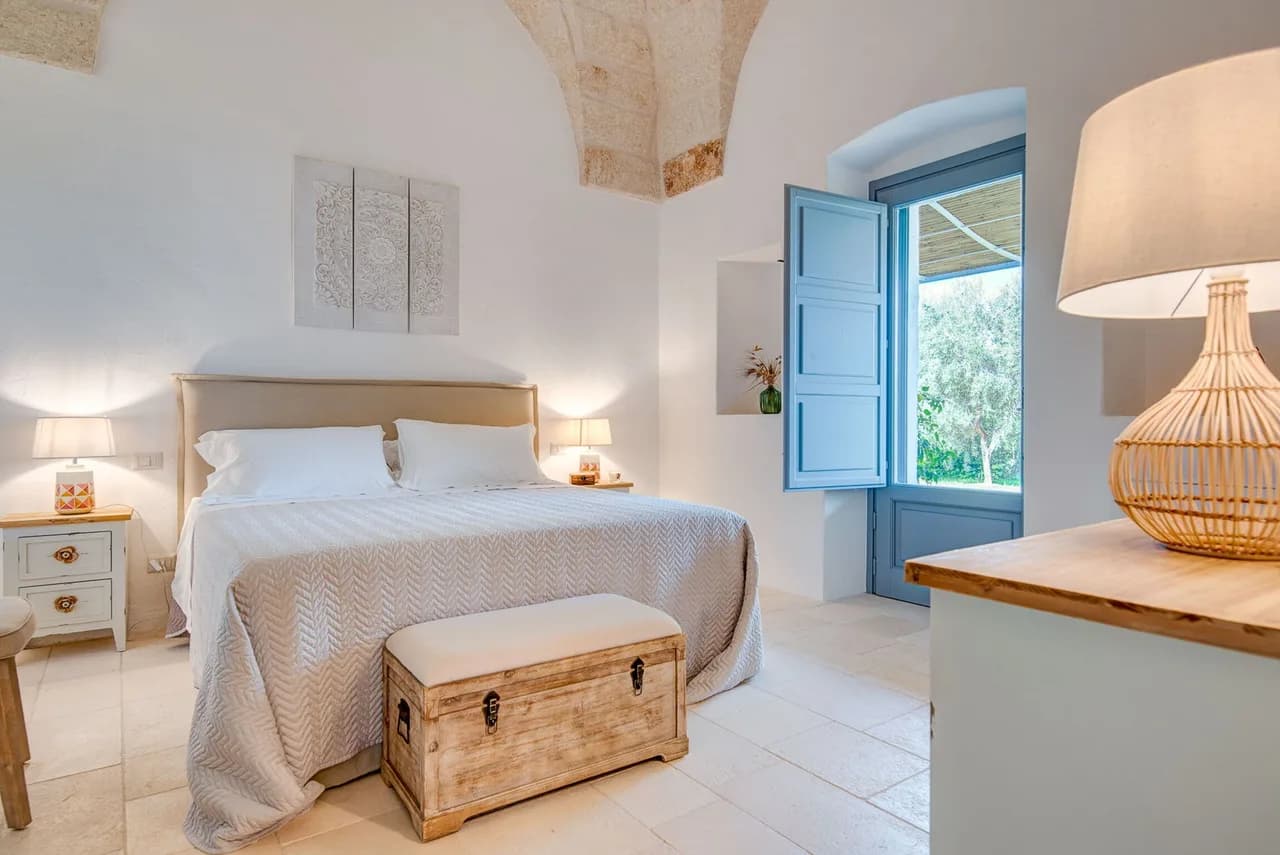 Traditional Masseria with Scenic Terrace in Puglia photo 3