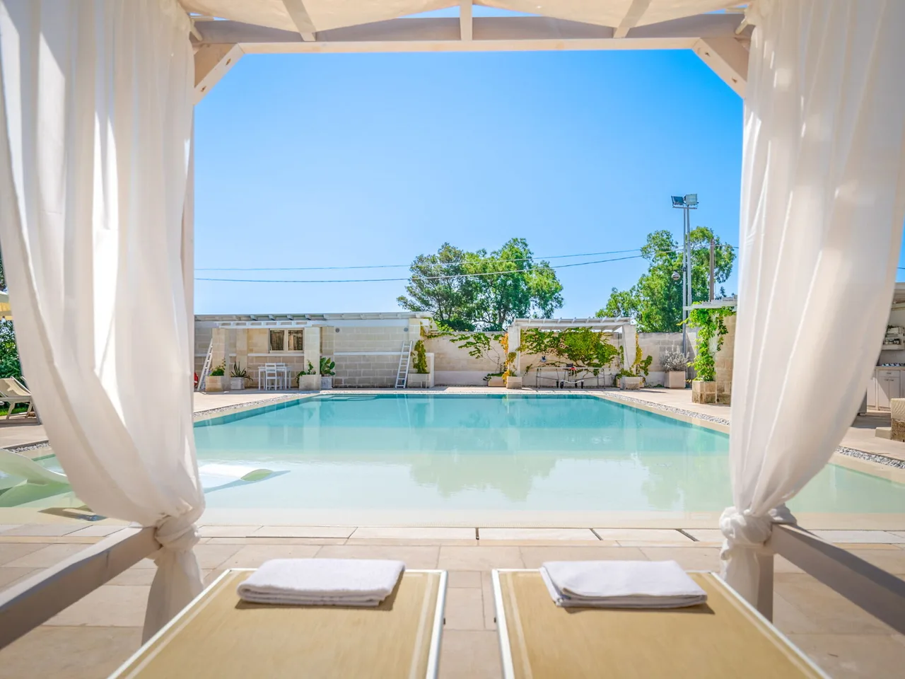 Charming Six Bedroom Villa in Puglia photo 2