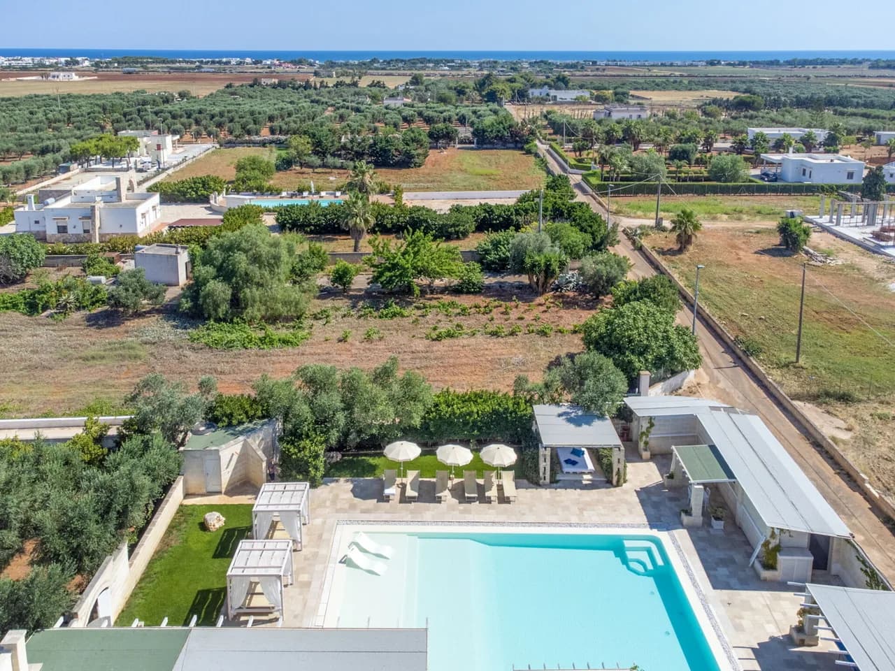 Charming Six Bedroom Villa in Puglia photo 5