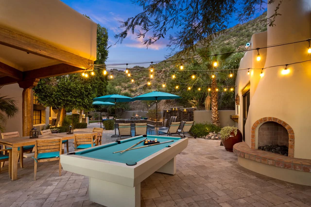 Spacious Six Bedroom Retreat in Scottsdale photo 3