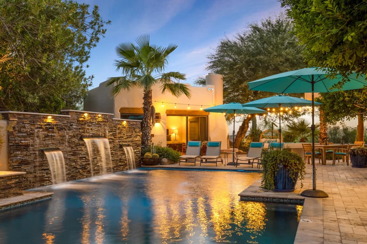Spacious Six Bedroom Retreat in Scottsdale photo 4