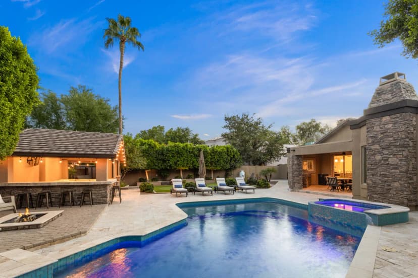 Agave - Paradise Valley & Biltmore area, luxury home and amazing pool, family friendly!