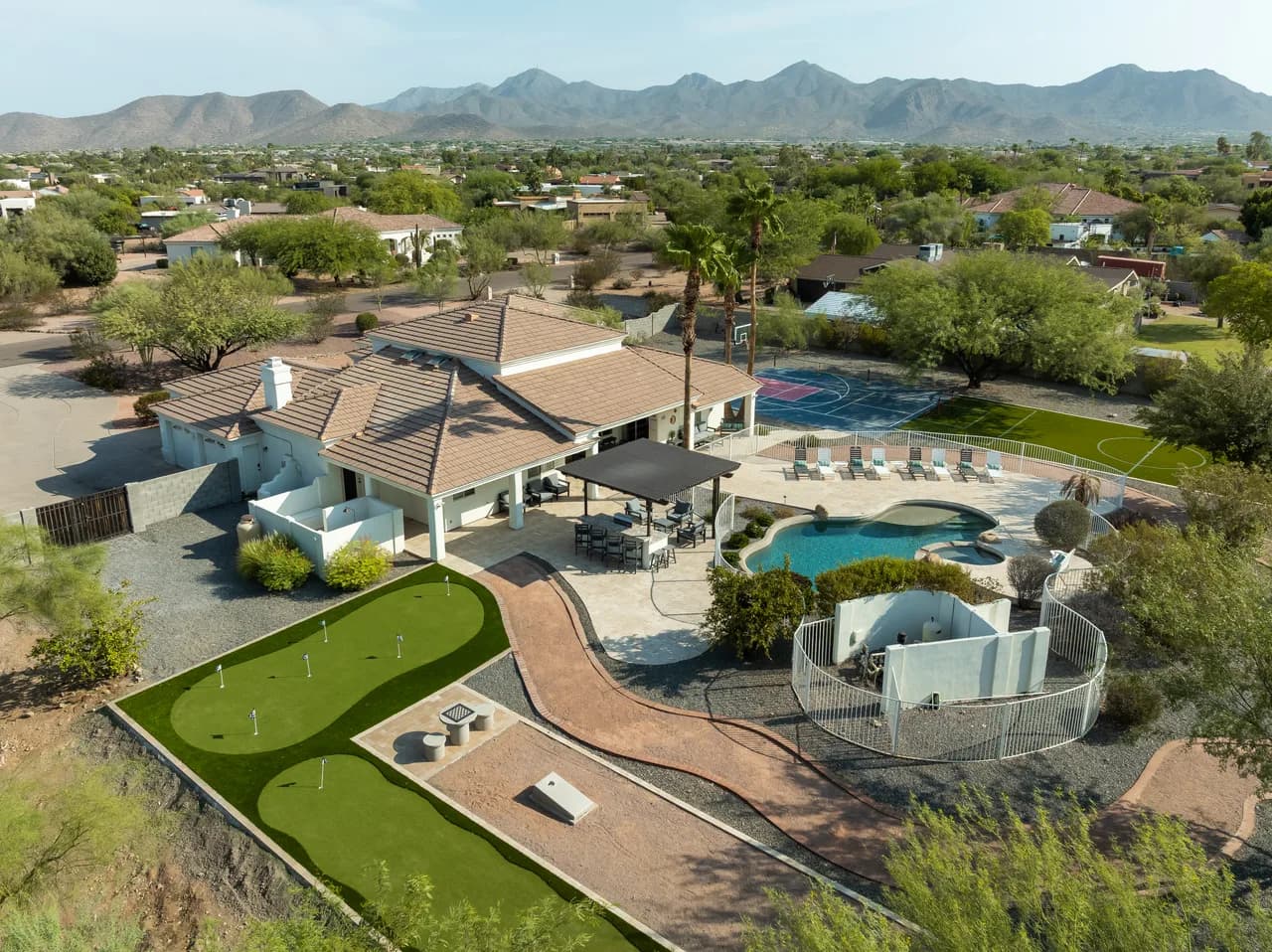 Paradise Heights Retreat:  Power Vacay Estate, Pool, Putt, Sportcourt, photo 2