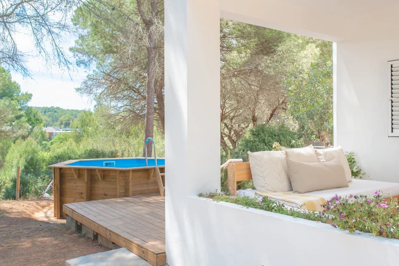 Rural Retreat with Terrace in Santa Gertrudis de Fruitera, foto 2