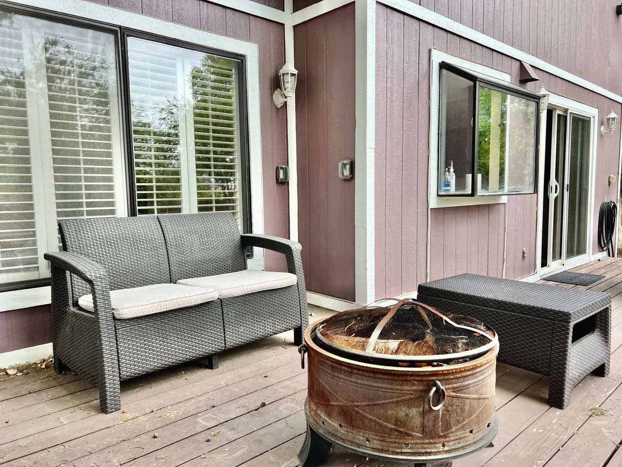 Casa Familiar en Reno con Sala de Juegos y Amplio Jardín, foto 5