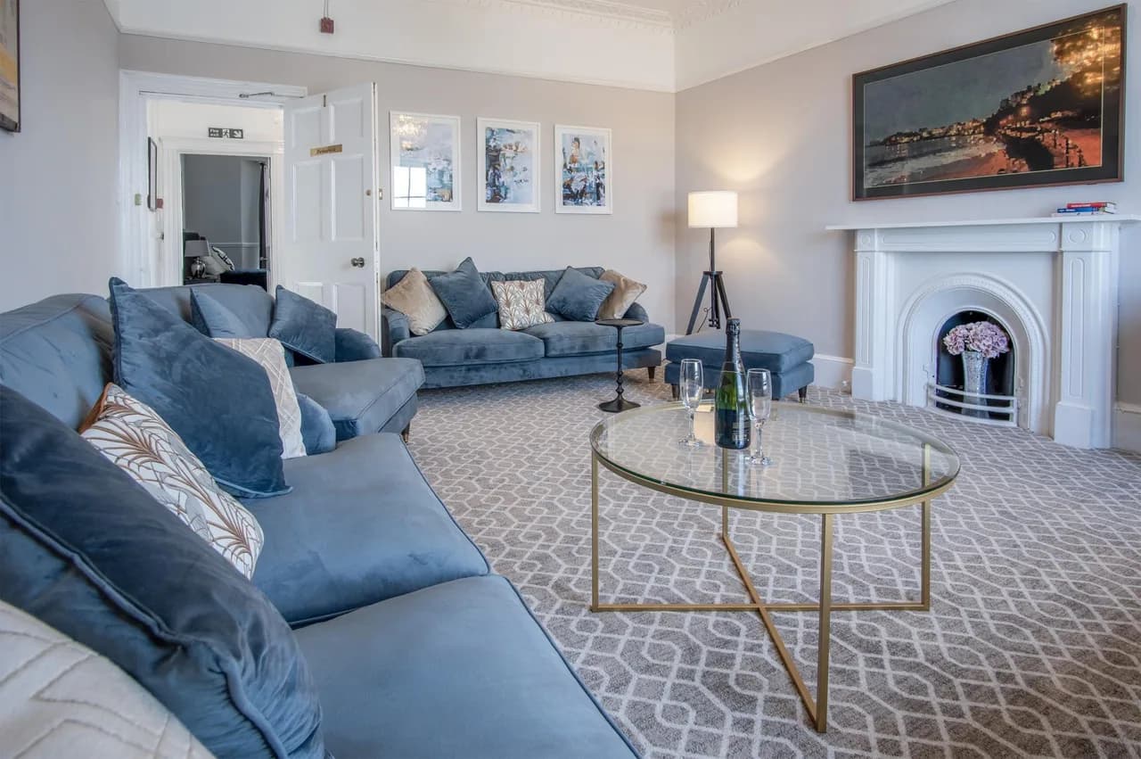 Charming Six Bedroom Home in Tenby Harbour photo 3