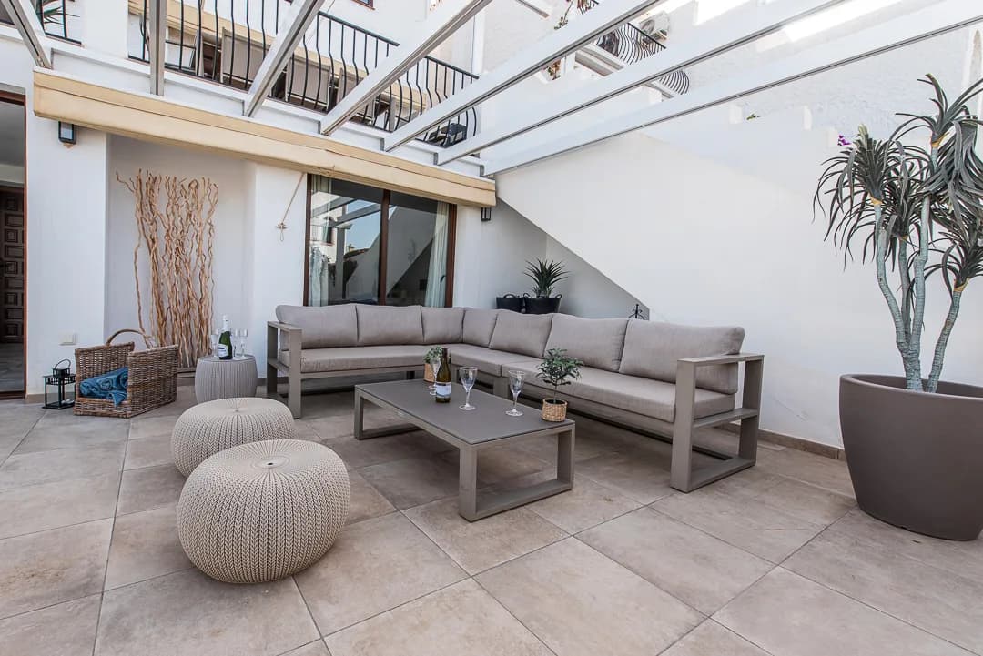 Stylish Five Bedroom Villa in Costa del Sol photo 2