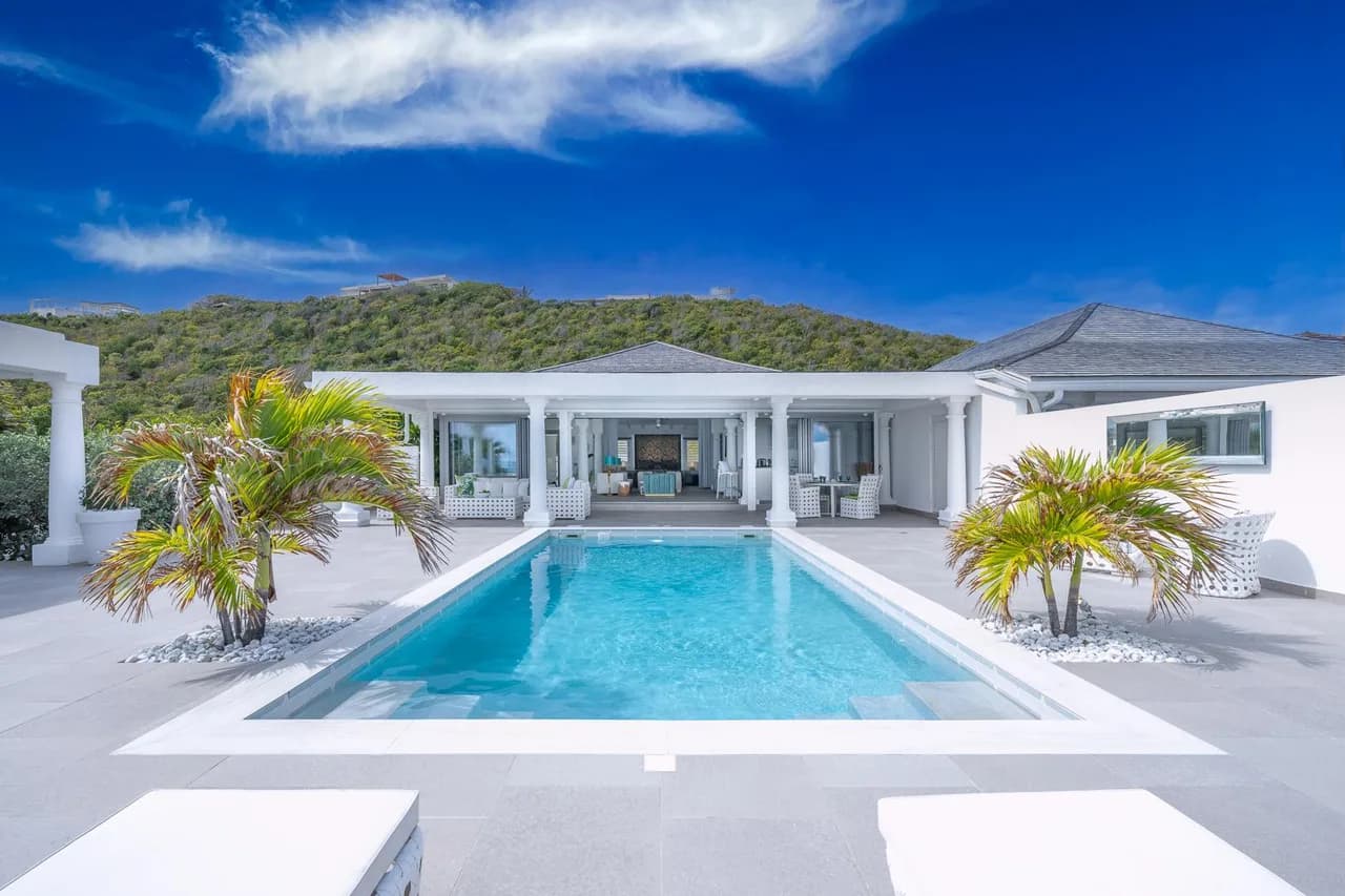 Intimate Oceanview Retreat in Saint Martin