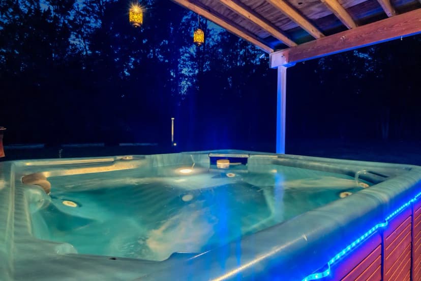 Uhost AI | Sleeps 15 Firepit Game Haven