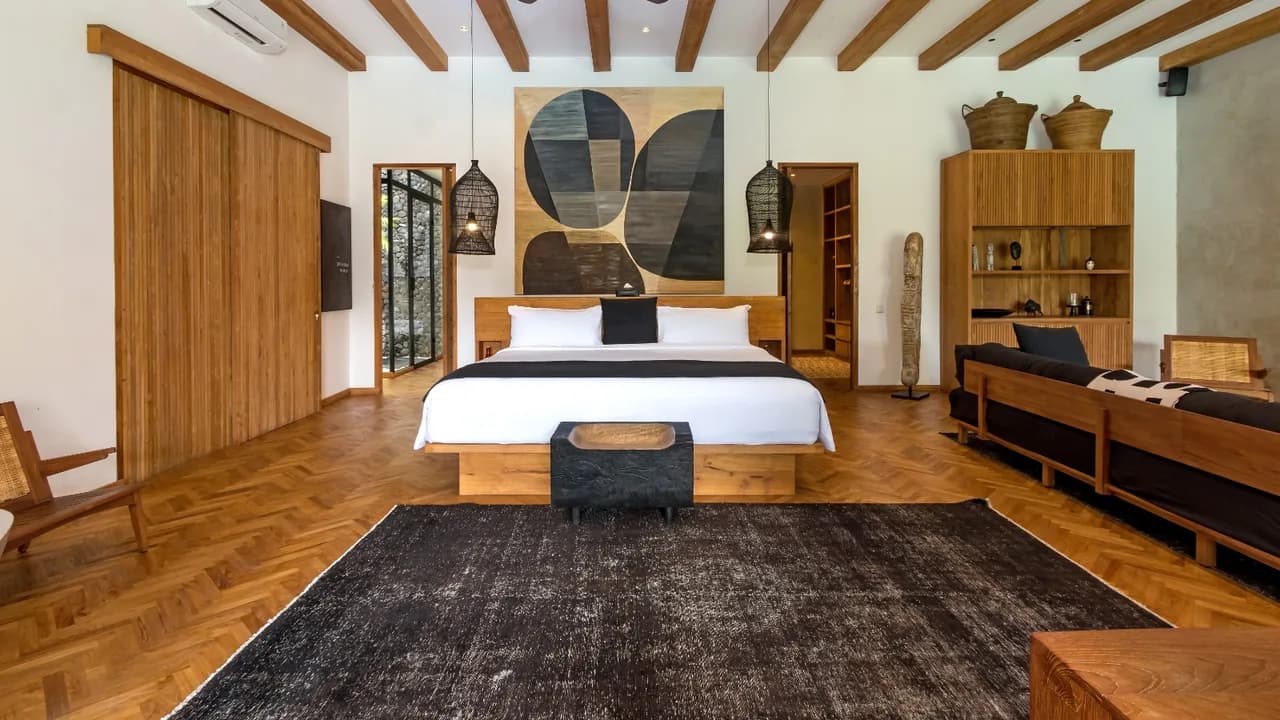 Tropical Poolside Villa in Seminyak Bali