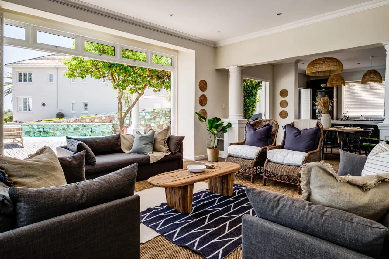 Beachside Four Bedroom Villa in Camps Bay, Foto 5