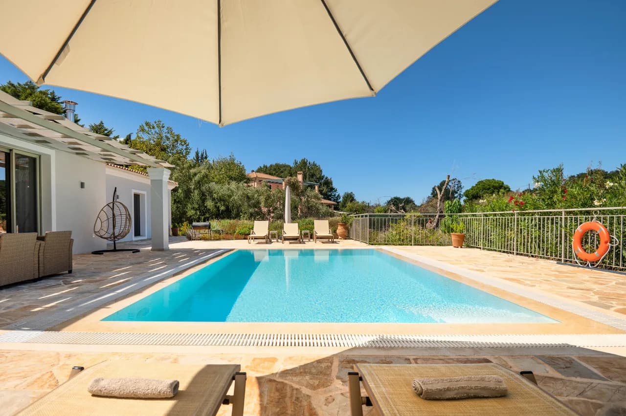 Modern Two-Bedroom Villa in Corfu, Foto 2