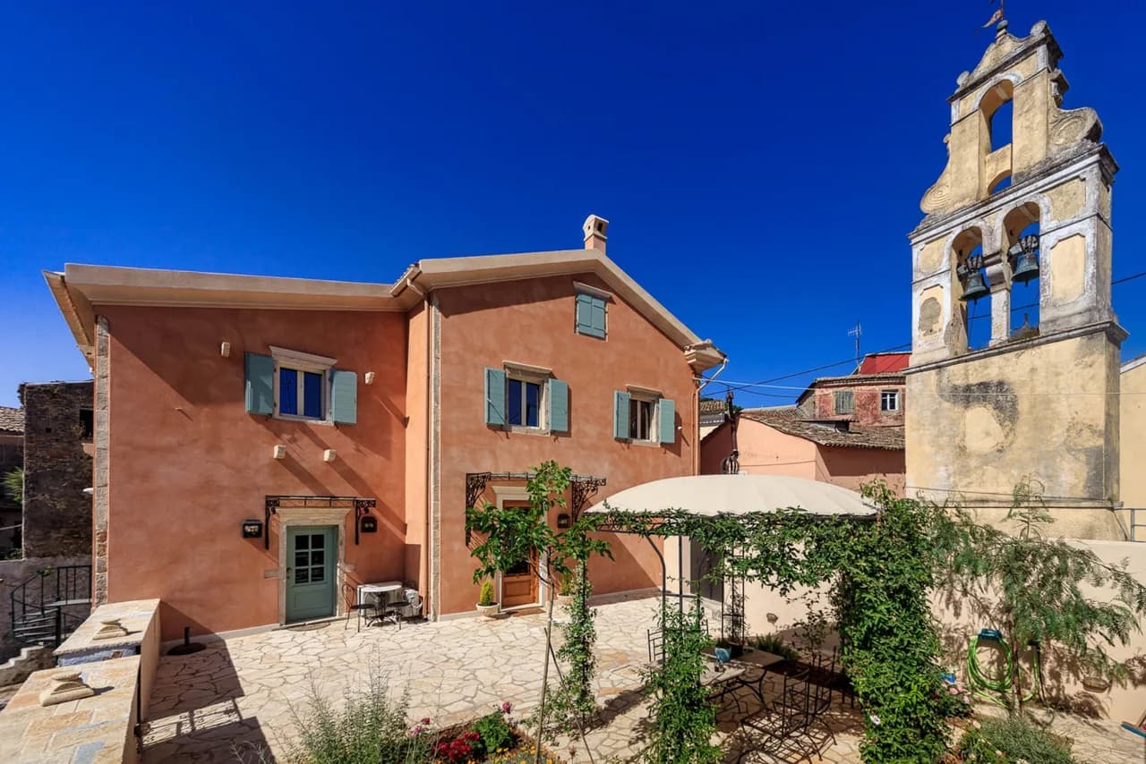Charming Villa with Modern Amenities in Gastouri, Foto 5