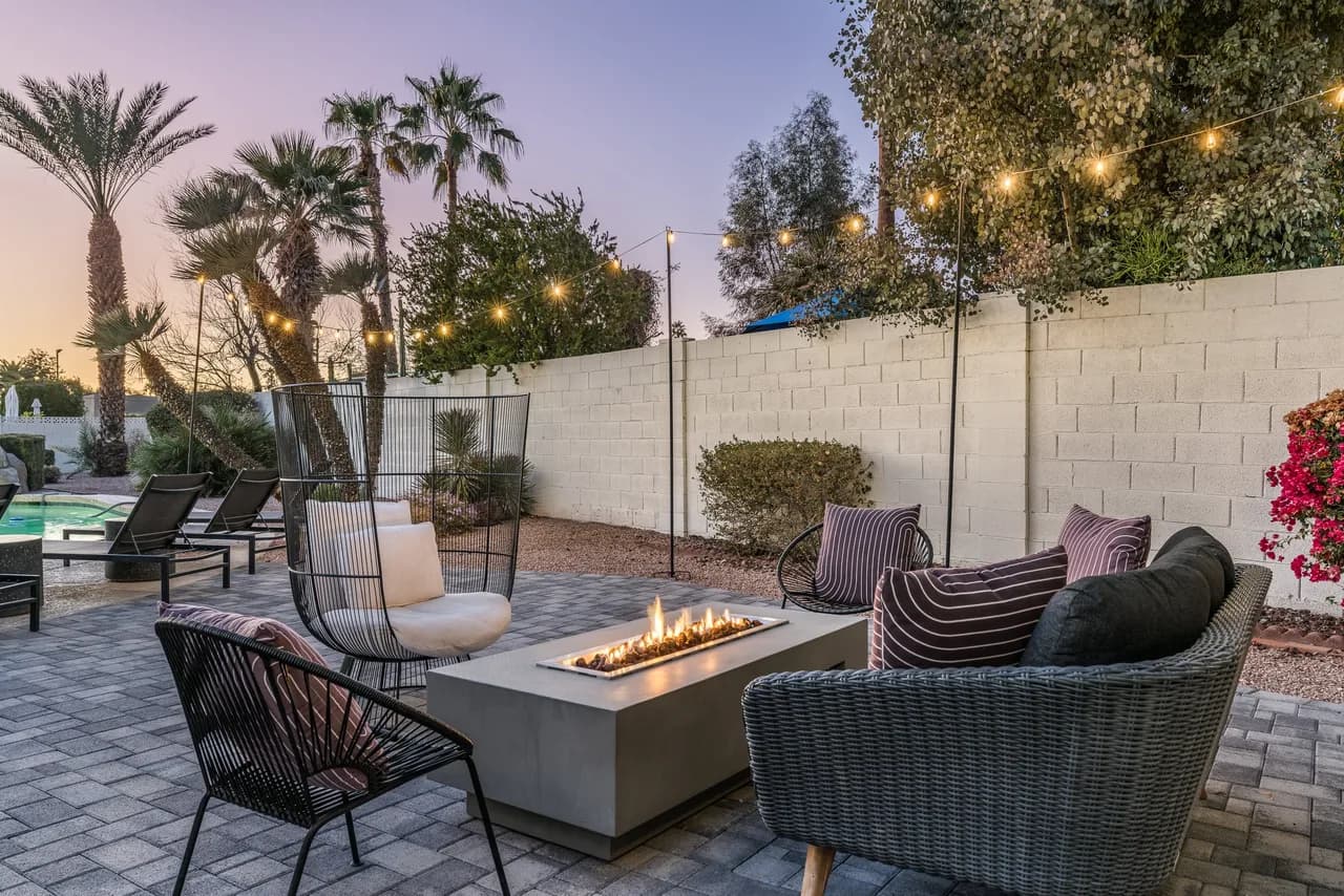 Exciting backyard entertainment and close to exclusive golf courses at La Quinta Del Sol photo 2