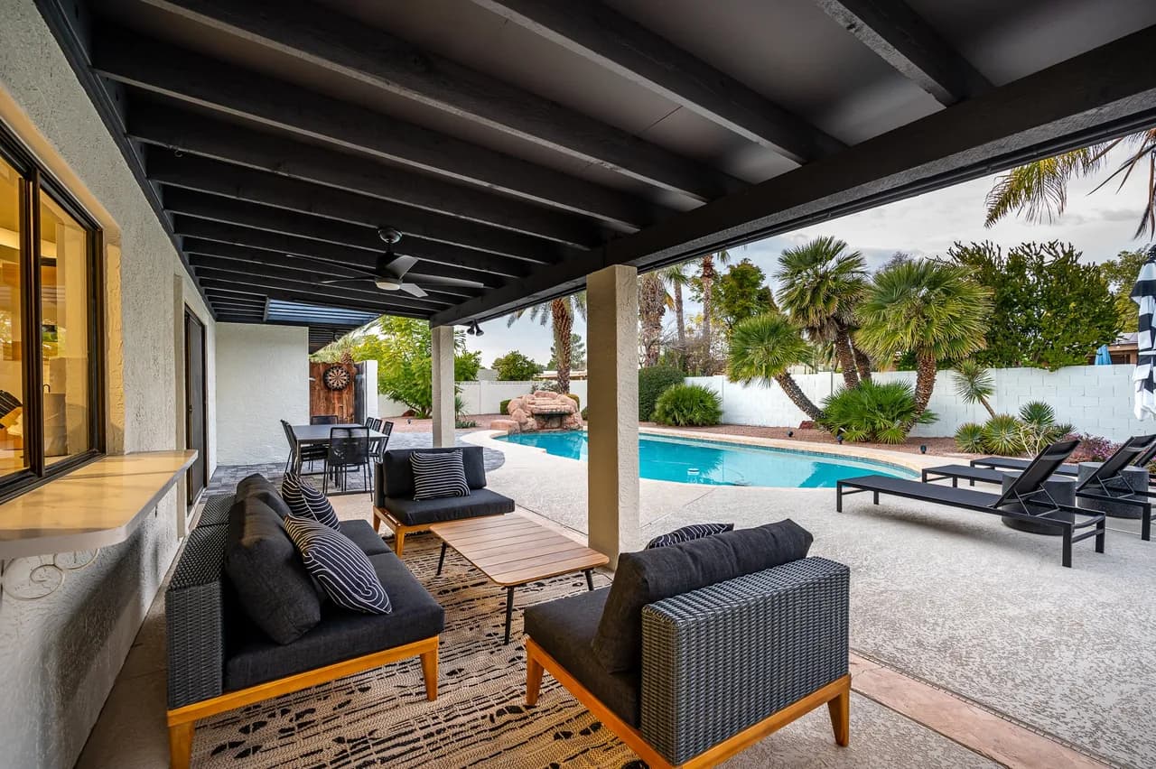 Exciting backyard entertainment and close to exclusive golf courses at La Quinta Del Sol photo 4