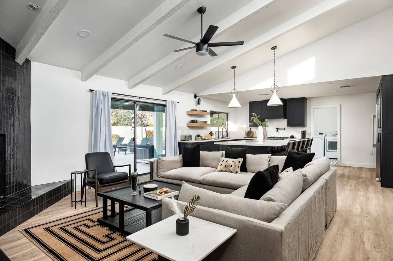 Exciting backyard entertainment and close to exclusive golf courses at La Quinta Del Sol photo 5