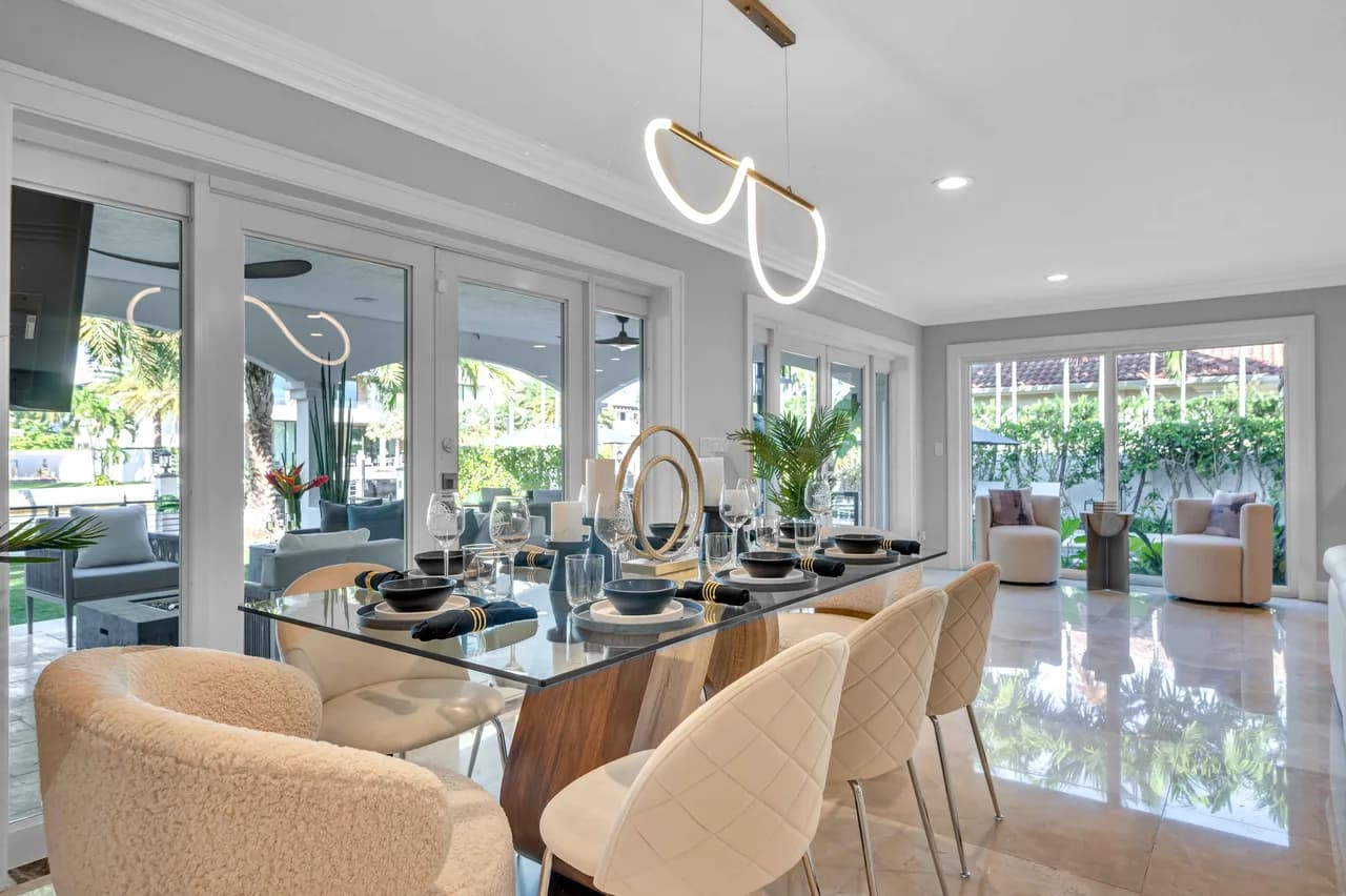 Waterfront Six Bedroom Villa in Nurmi Isles, foto 3