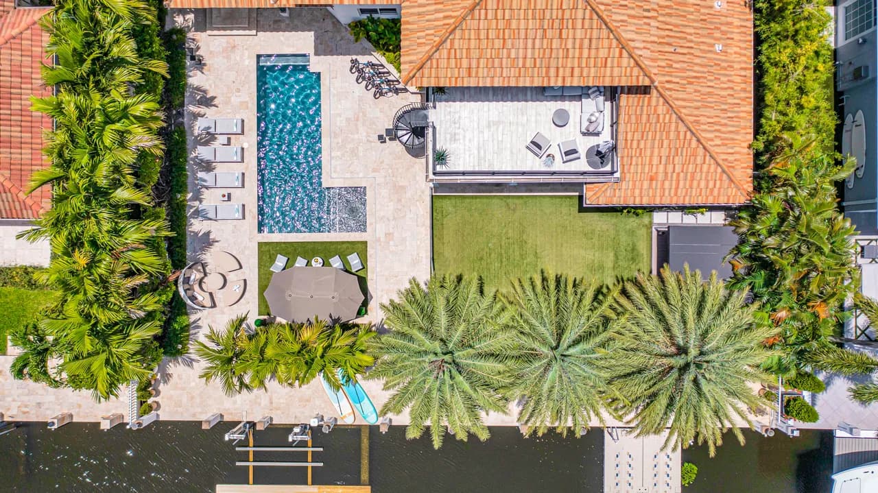 Waterfront Six Bedroom Villa in Nurmi Isles, foto 5