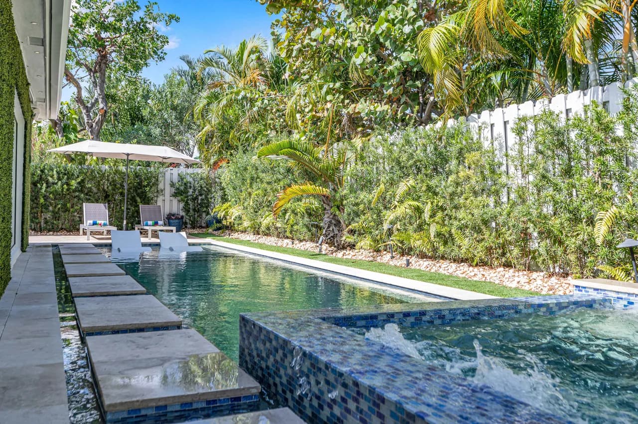 Modern Coastal Style | Walk To Beach | Heated Pool | Tranquility | Ocean Mist Key | RESlDENCES photo 2