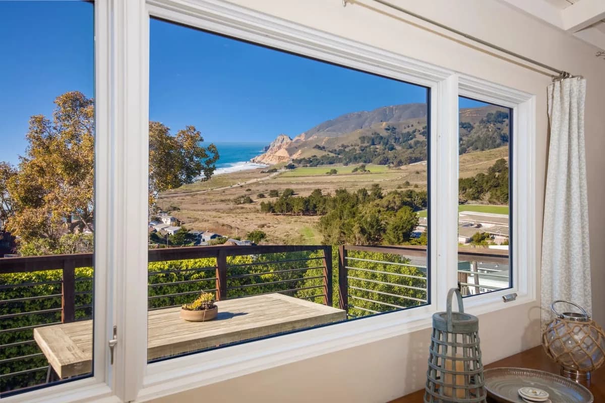 Ocean And Mountain View Villa in Montara California