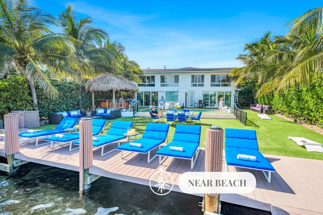 Waterfront Nine Bedroom Retreat in Fort Lauderdale