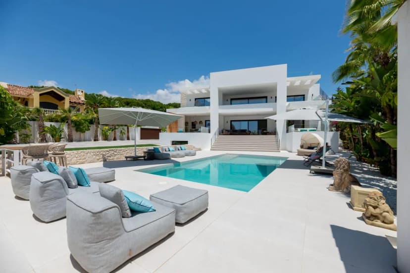 Elegant Villa with Terrace in Marbella
