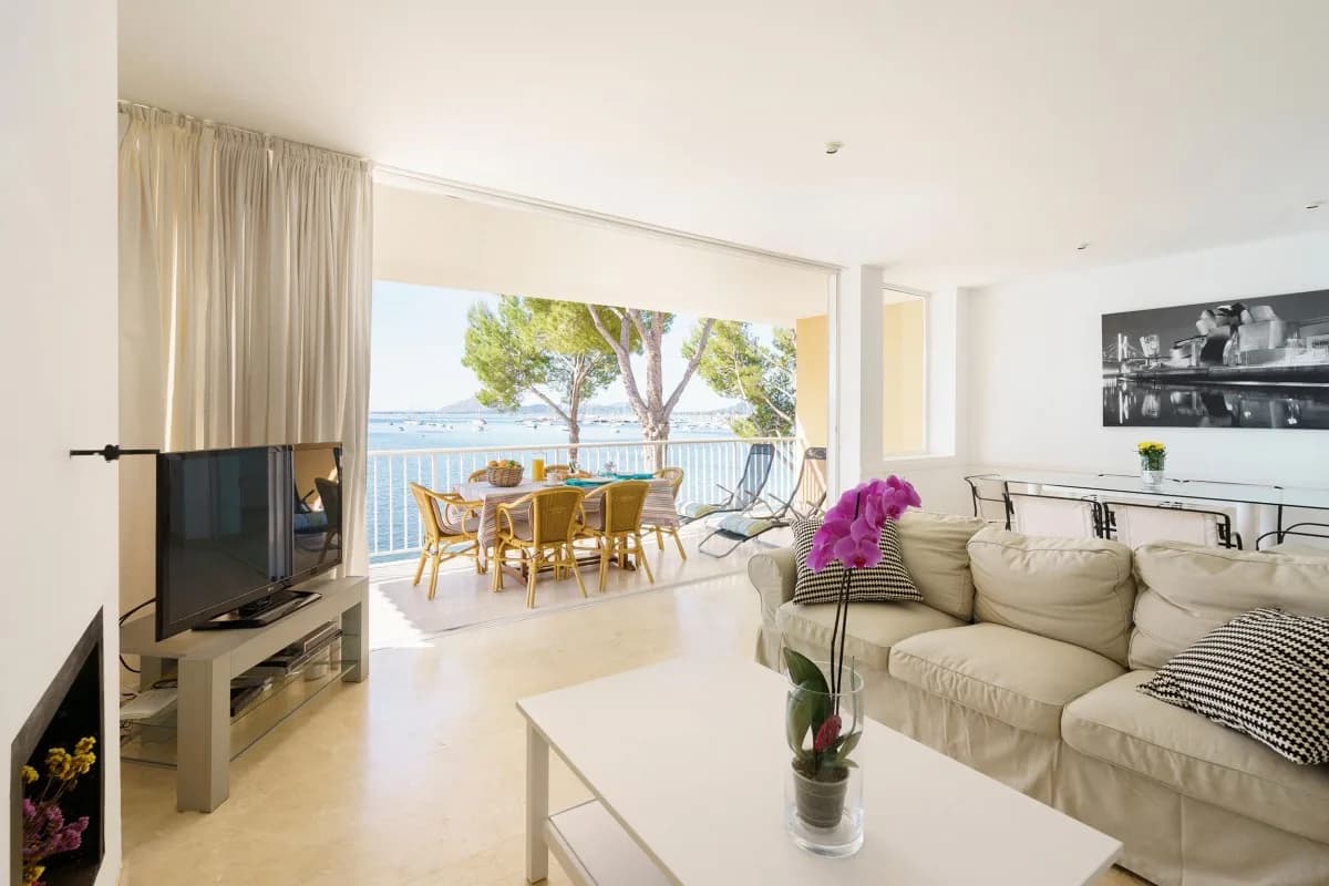 Terrace Three Bedroom Apartment in Pollenca, foto 3