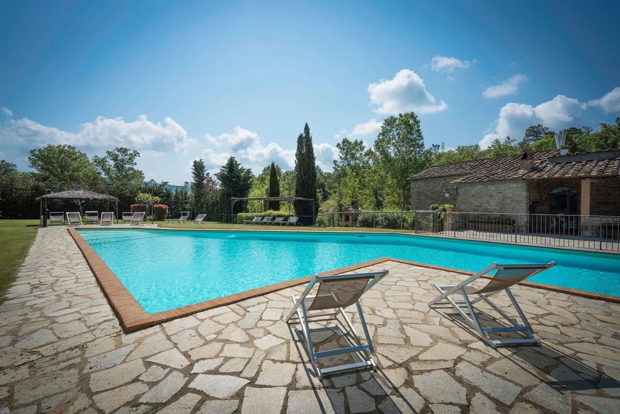 Historic Twelve Bedroom Villa in Tuscany photo 3