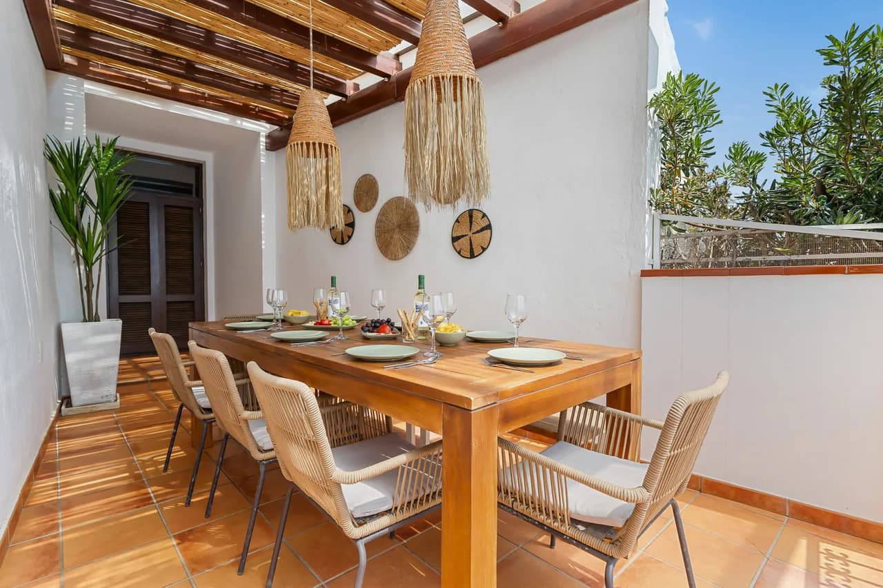 Terrace-Focused Villa in Costa del Sol photo 2