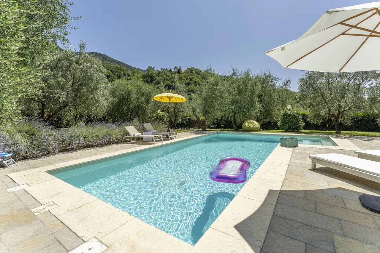 Tranquil Poolside Villa in La Briglia photo 5