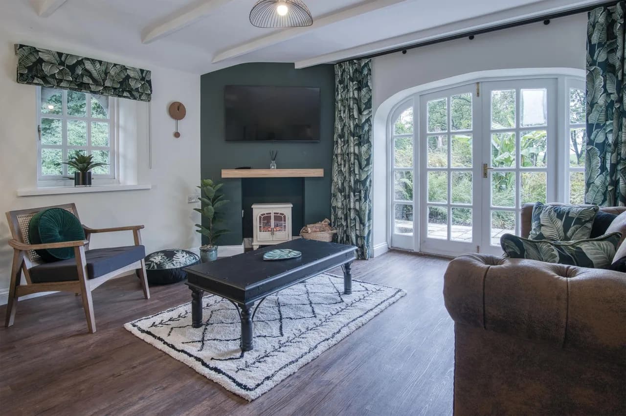 Charming Two Bedroom Cottage in Princes Gate, photo 2