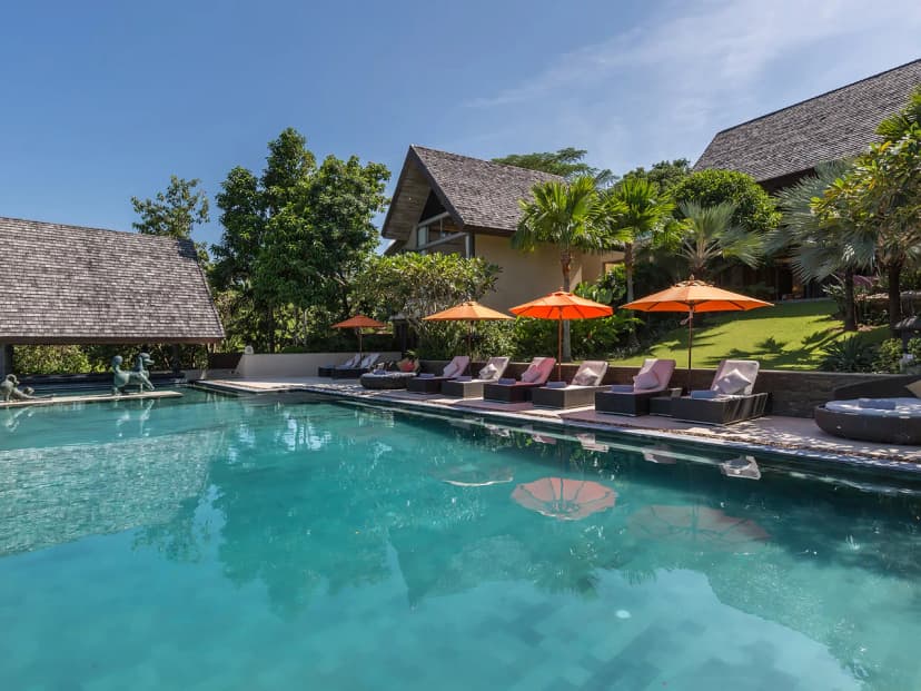 Luxe Family Villa with Private Garden in Koh Samui