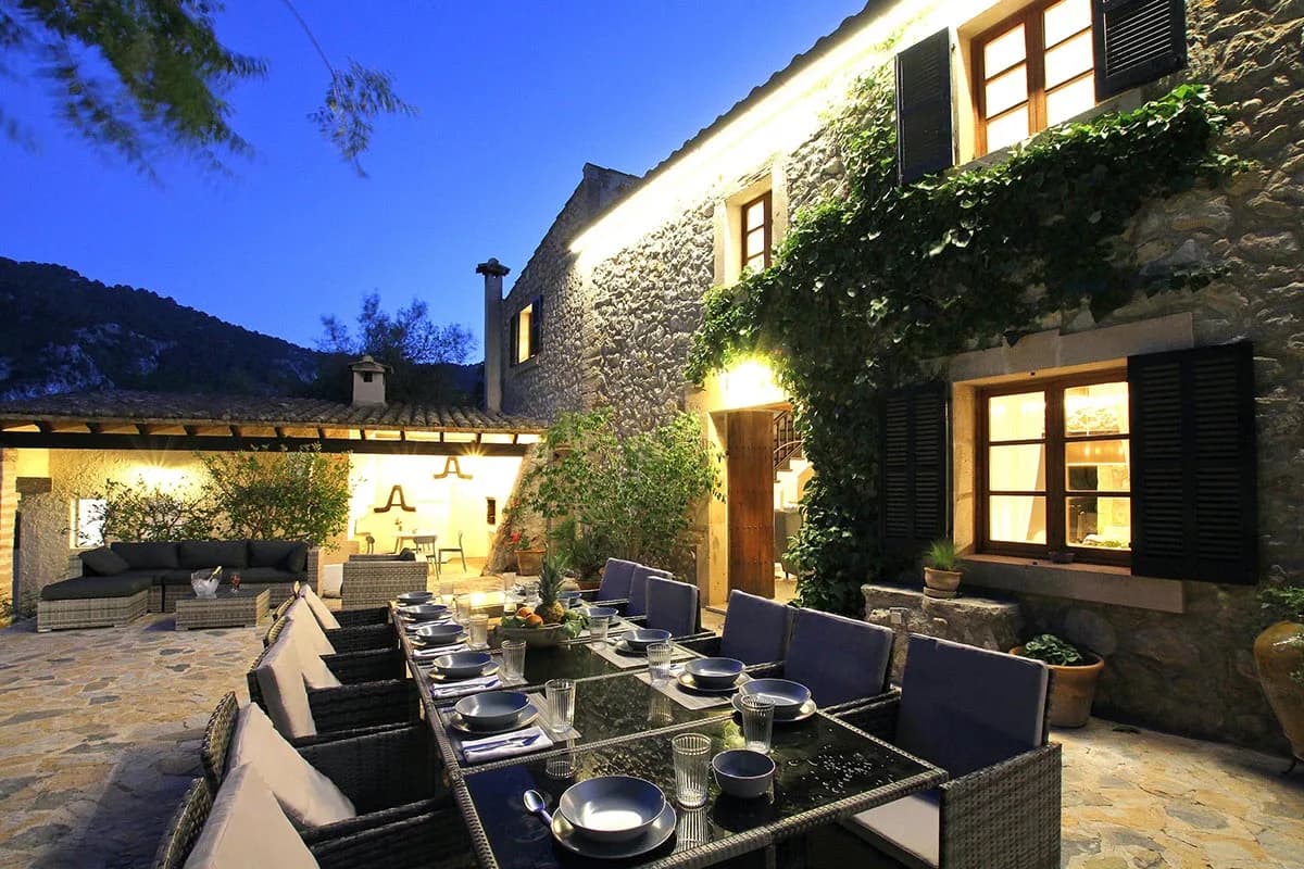Elegant Six Bedroom Finca in Pollenca Mallorca Spain, foto 3