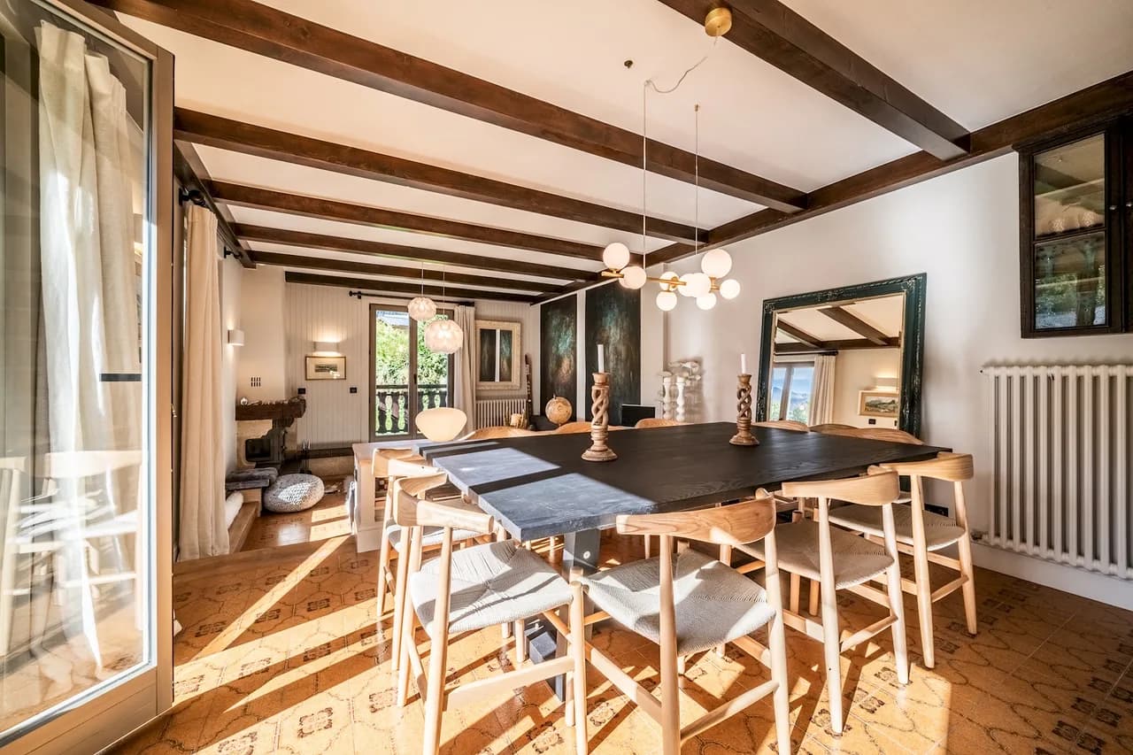 Charming Five Bedroom Chalet in Morzine photo 5