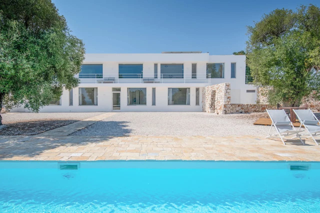Elegant Six Bedroom Villa in Puglia photo 4